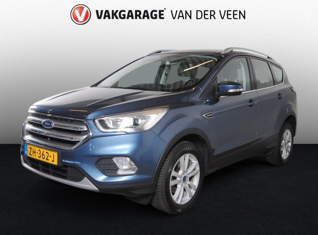 Ford Kuga 1.5 EcoB. Trend Ult. (bj 2019), Voorwielaandrijving, Euro 6, 4 cilinders, Blauw