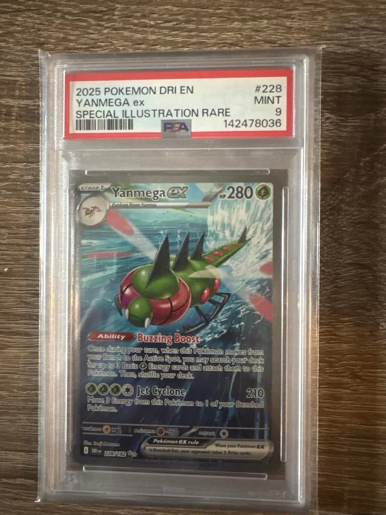 Yanmega ex Special Illustration Rare PSA 9 Pokémon kaart, Ophalen of Verzenden, Zo goed als nieuw