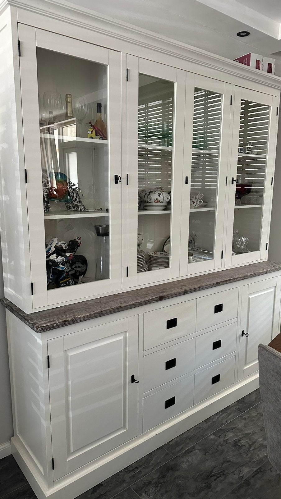 Buffetkastmet vitrinedeuren en houten bovenblad, Huis en Inrichting, Kasten | Buffetkasten, Ophalen, Minder dan 100 cm, 25 tot 50 cm