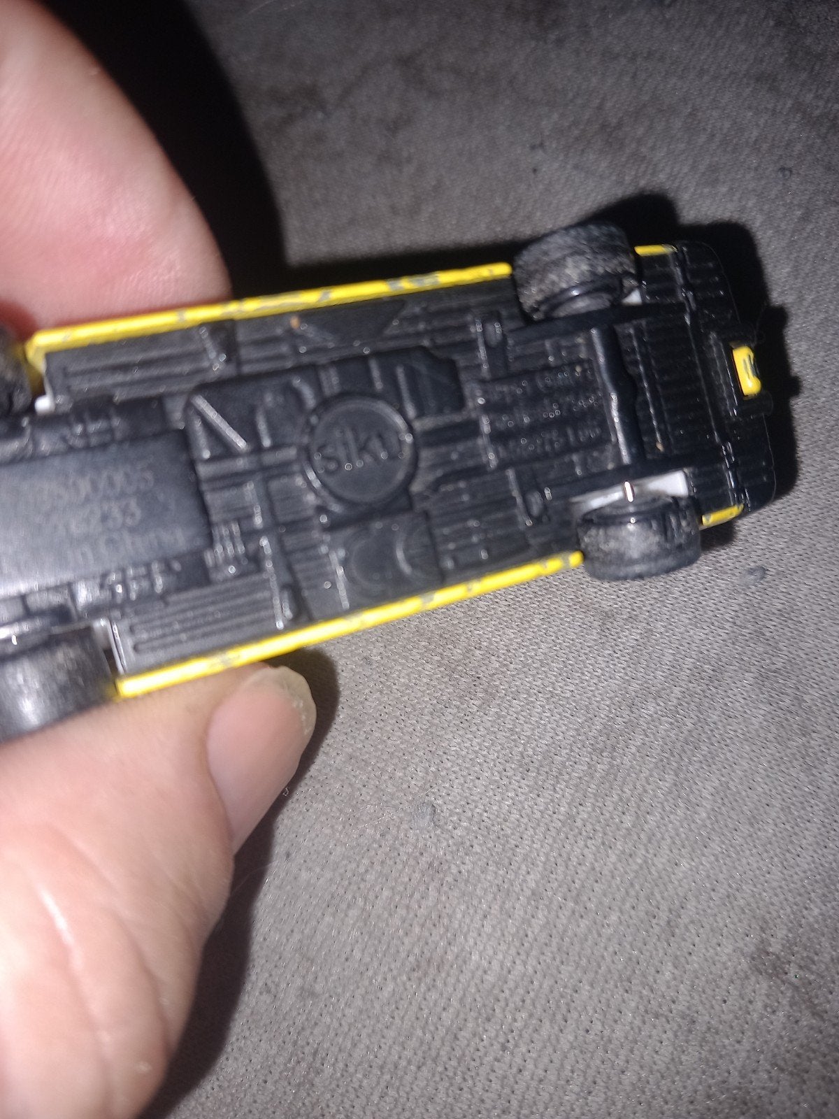 Dhl mercedes bus, Ophalen of Verzenden, Zo goed als nieuw, Bus of Vrachtwagen