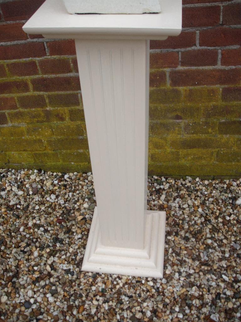 Off-white zuil pilaar 73 cm hoog met verfschade bovenop, Ophalen, Gebruikt