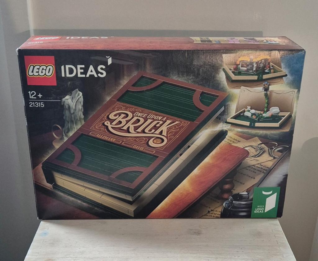 Lego Ideas 21315 Pop-Up Book - Compleet met doos en boekje, Lego, Ophalen of Verzenden, Compleet, Complete set