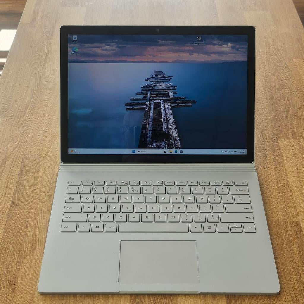 Surface Book 2 i5 8e 8GB/256GB touchscreen laptop/tablet, Computers en Software, Windows Laptops, 256 GB, Qwerty, 1234@hotmail.com