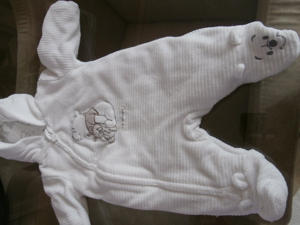 Wit Winnie de Poeh pakje met oortjes, maat 50, Kinderen en Baby's, Ophalen, Jongetje of Meisje, Winnie de Poeh, Zo goed als nieuw