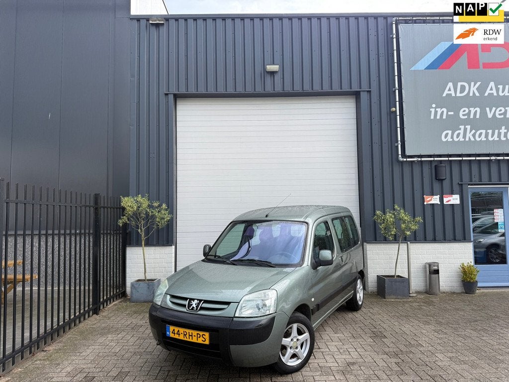Peugeot Partner MPV 1.6-16V XT TREKHAAK/AIRCO/CRUISE/LM VELG, Auto's, Peugeot, Stof, Gebruikt, Zwart, 4 cilinders