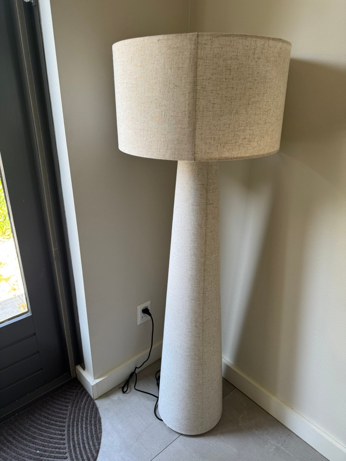 Vloerlamp kwantum beige, Ophalen, Zo goed als nieuw