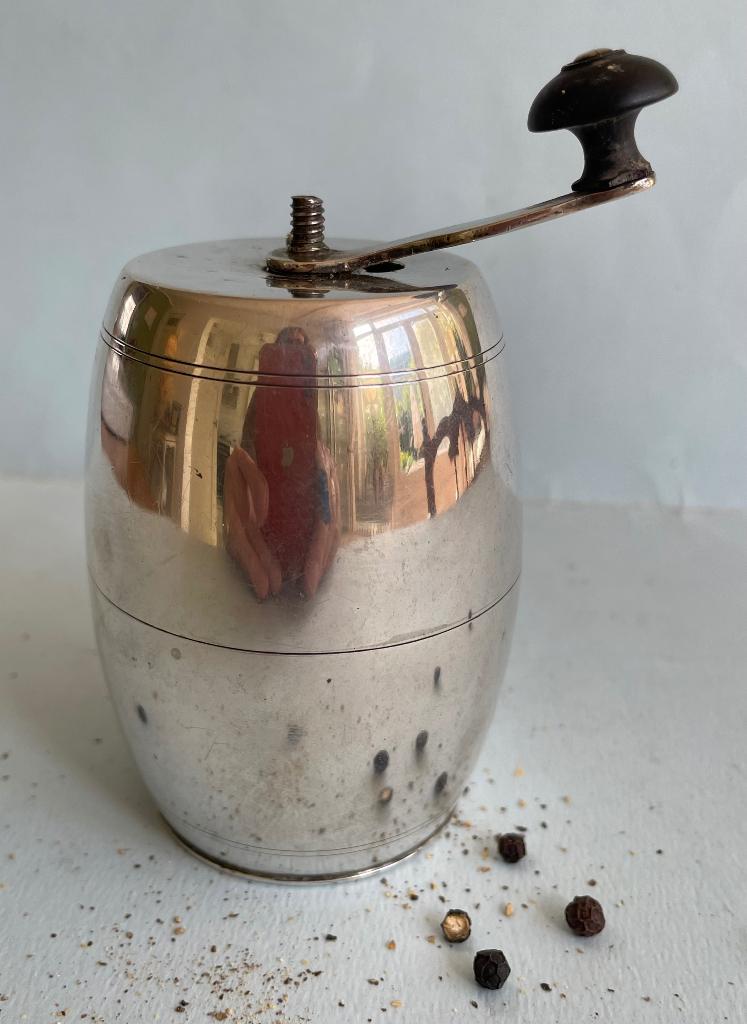 Antieke zilveren pepermolen Peugeot Frères voor 1906, Ophalen, Zilver
