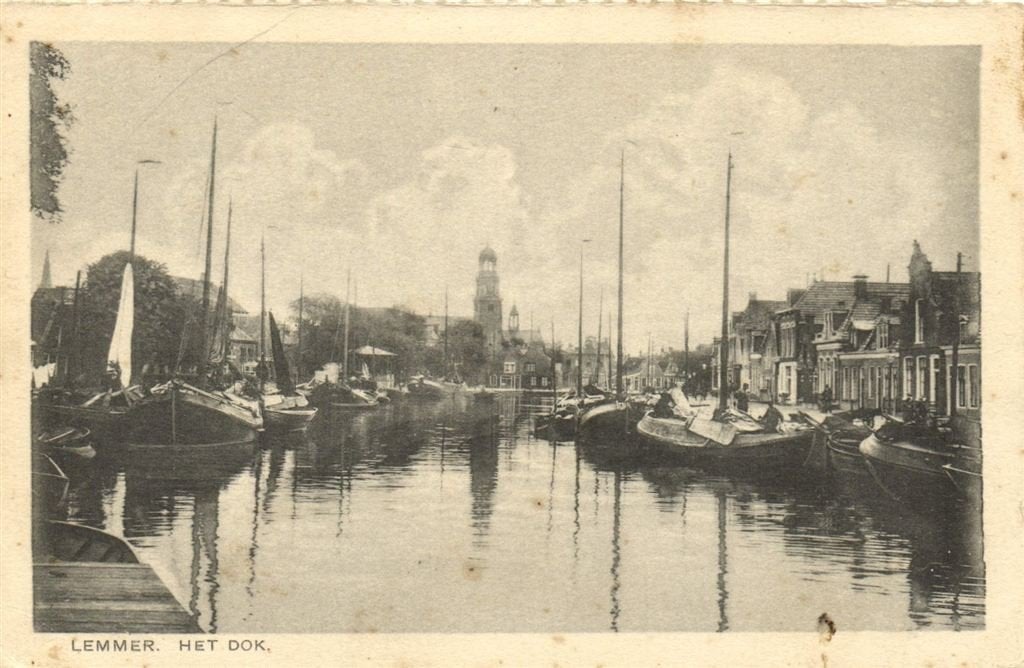 Lemmer. Het Dok. - schepen kerktoren - ongelopen, Verzamelen, Verzenden, 1920 tot 1940, Ongelopen, Friesland
