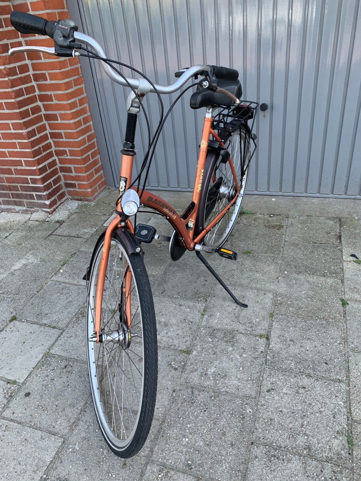 BATAVUS. Fiets met 7 versnellingen  ( PADOVA ) 28 inch, 53 tot 56 cm, Versnellingen, Zo goed als nieuw, Trommelrem