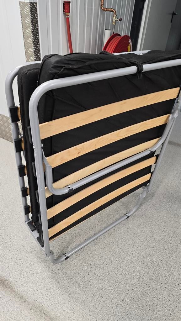 Mooi opklapbed = logeerbed =€20,- goede staat, Ophalen, Eenpersoons, 190 cm of minder, Zo goed als nieuw