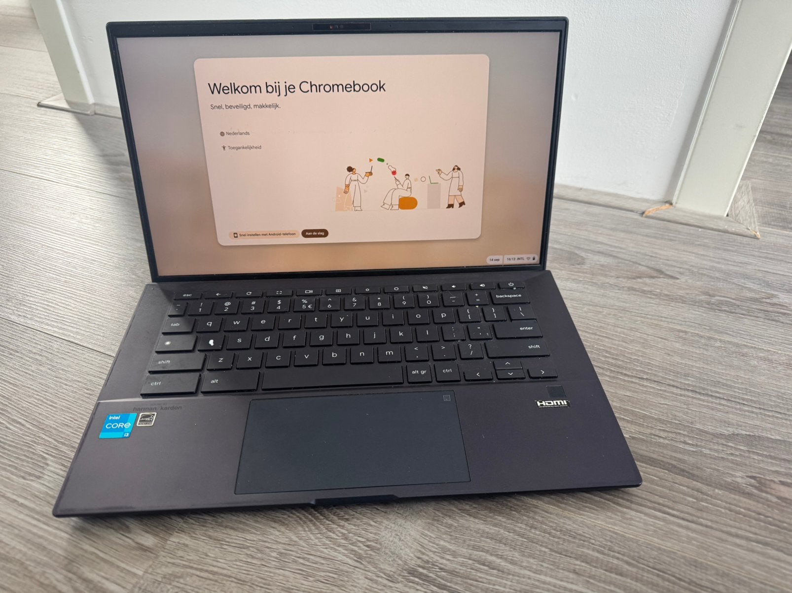 ASUS Chromebook 8 GB RAM / 128 GB SSD (2022), Ophalen, 14 inch, Gebruikt, Qwerty