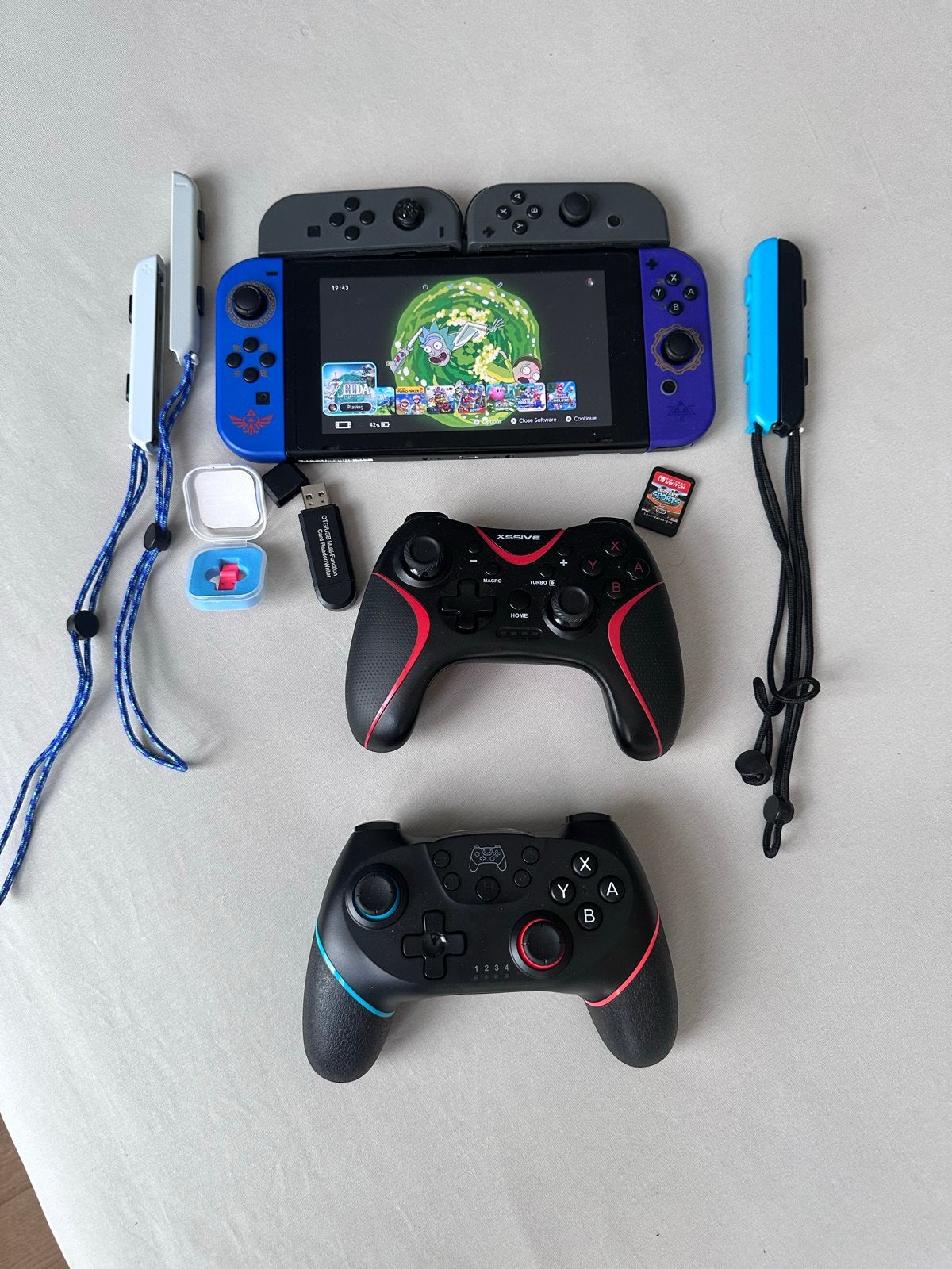 Unpatched Nintendo Switch met extra's bekijk description, Ophalen of Verzenden, Switch Original, Met 3 controllers of meer, Gebruikt