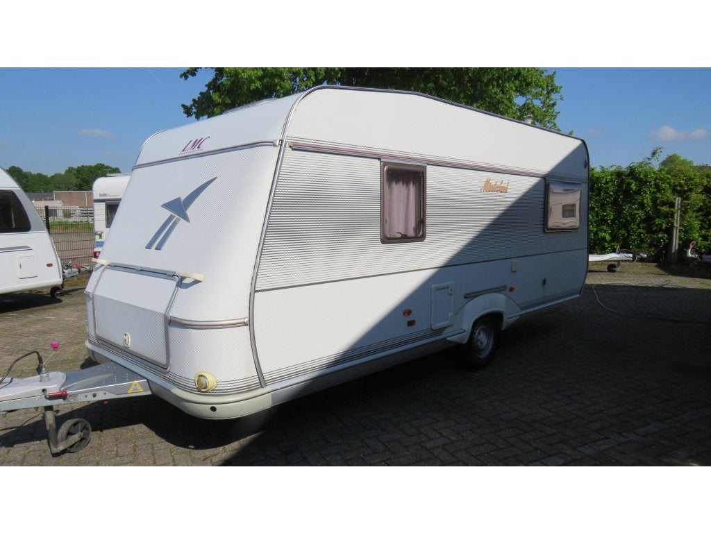 LMC MUNSTERLAND 530TK BJ 2003 STAPELBEDDEN €7999, Niet ingevuld, Dwarsbed, Rondzit, Bedrijf