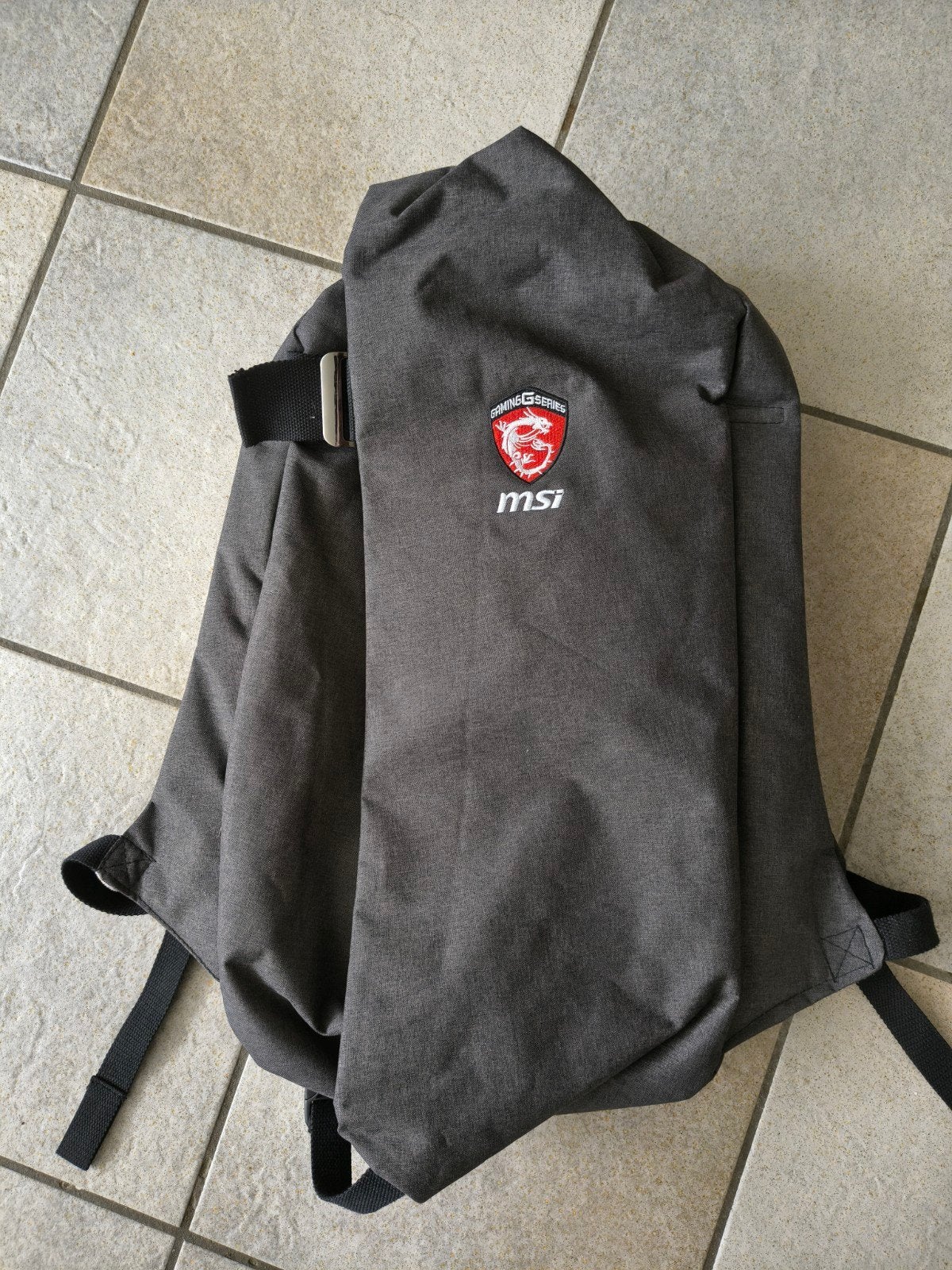 MSI Gaming laptop rugtas - Max 16 inch - Zo goed als nieuw, 25 tot 40 cm, Ophalen of Verzenden, Zo goed als nieuw, Overige merken