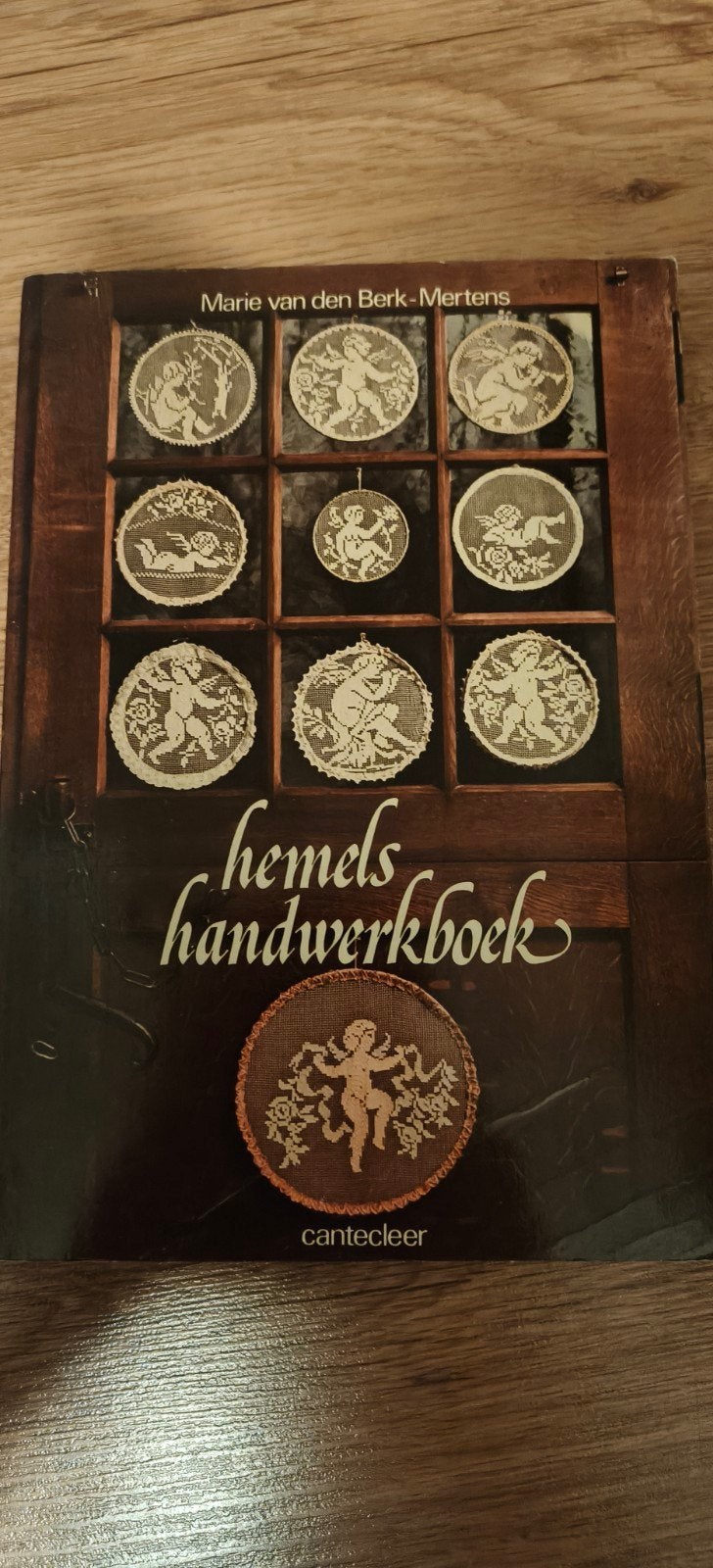 Hemels handwerk boek, Ophalen of Verzenden, Haken, Patroon of Boek