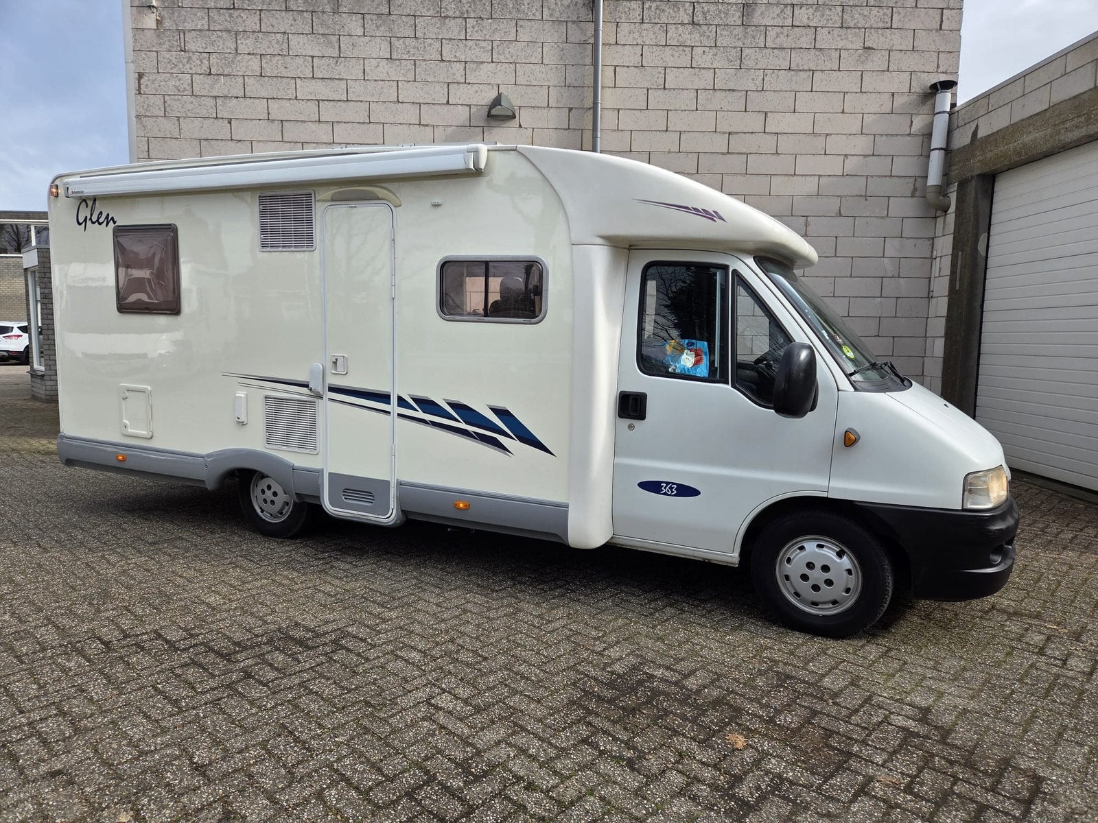 McLouis Glen lichtgewicht camper met airco en frans bed, Caravans en Kamperen, Campers, Afzuigkap, Ringverwarming, Fiat, 7 tot 8 meter