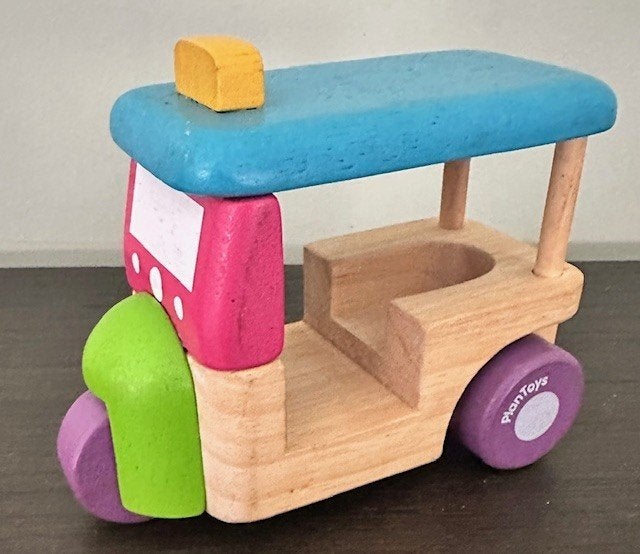 Houten speelgoed auto TUC-TUC van PlanToys zgan (Sp261), Ophalen of Verzenden, Zo goed als nieuw, Duw- of Trekspeelgoed