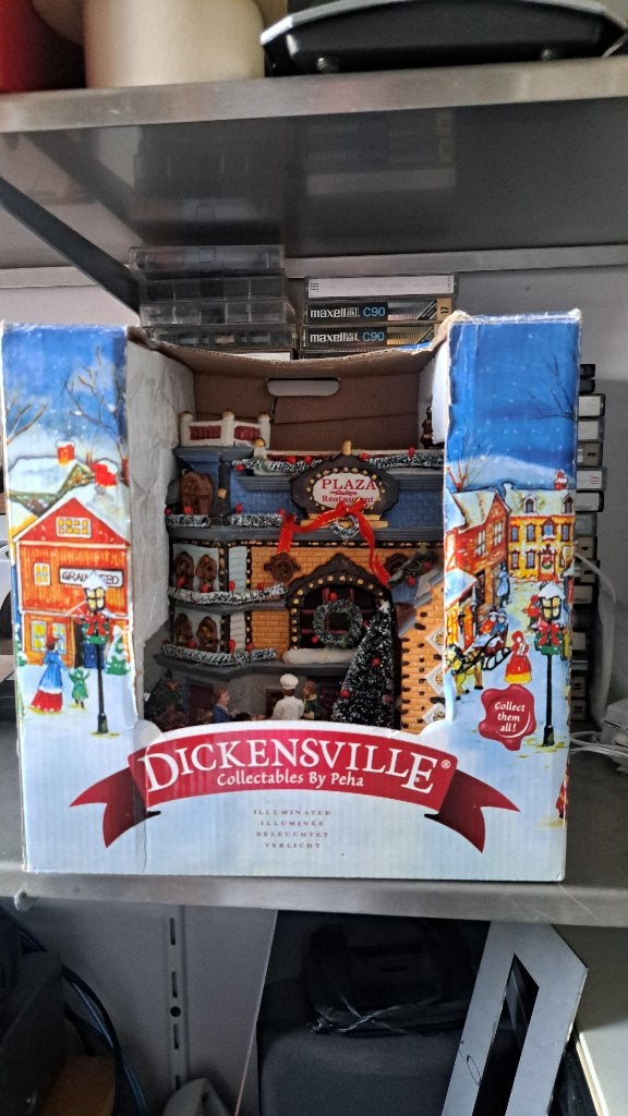 Dickensville Plaza & Restaurant (Z268-21), Ophalen of Verzenden, Zo goed als nieuw