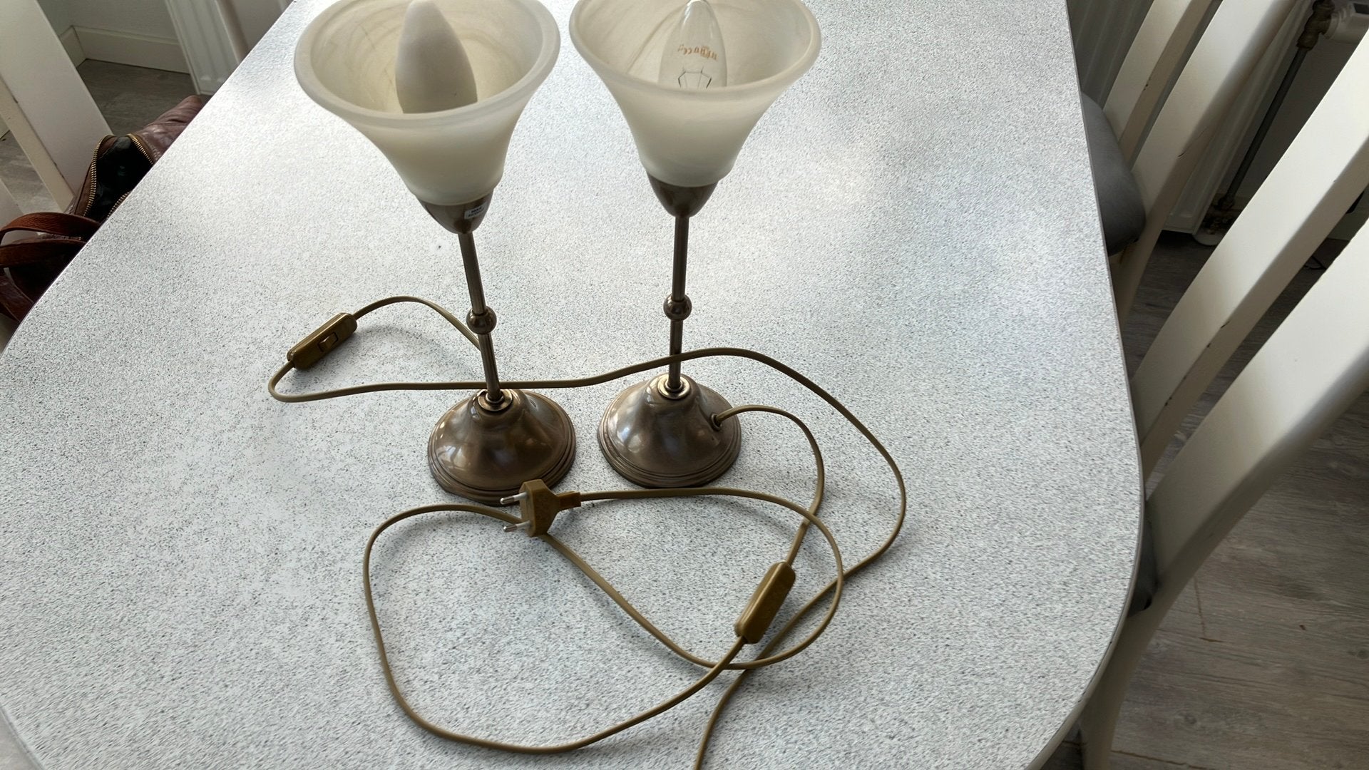Twee lampjes voor bureau of nachtkastje, Overige typen, Gebruikt, Overige merken, 32 cm