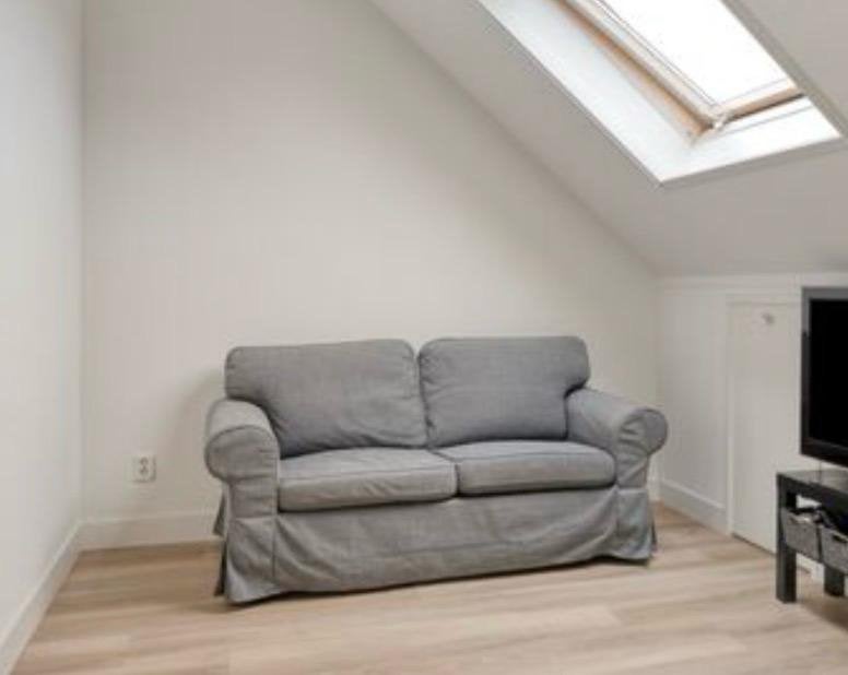 Bank Ikea EKTROP 2 seat sofa, Huis en Inrichting, 150 tot 200 cm, Driepersoons, 75 tot 100 cm, Zo goed als nieuw