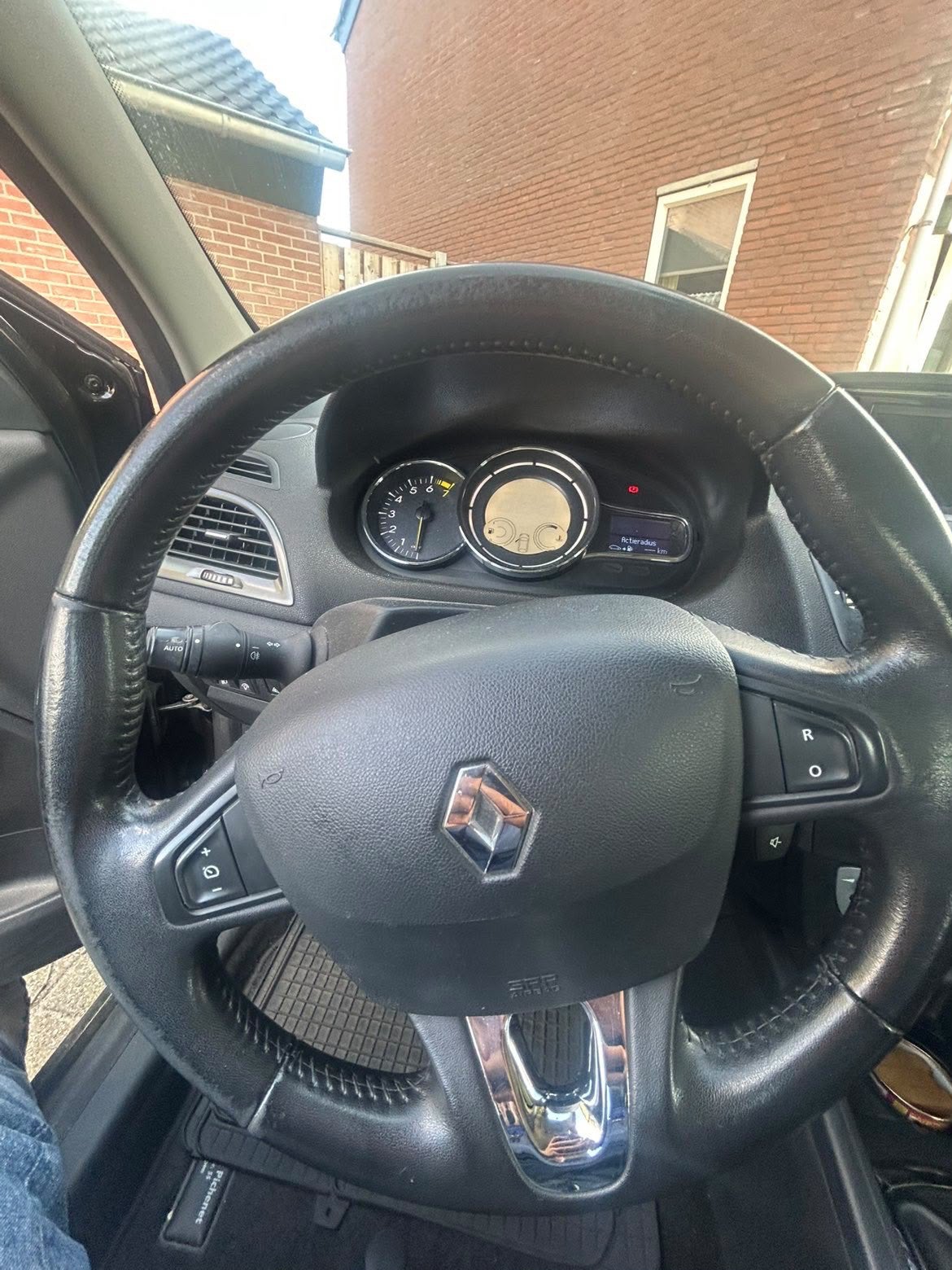 Foto 7 van Renault Mégane 1.2 TCE 85KW Energy HB 2014 Zwart