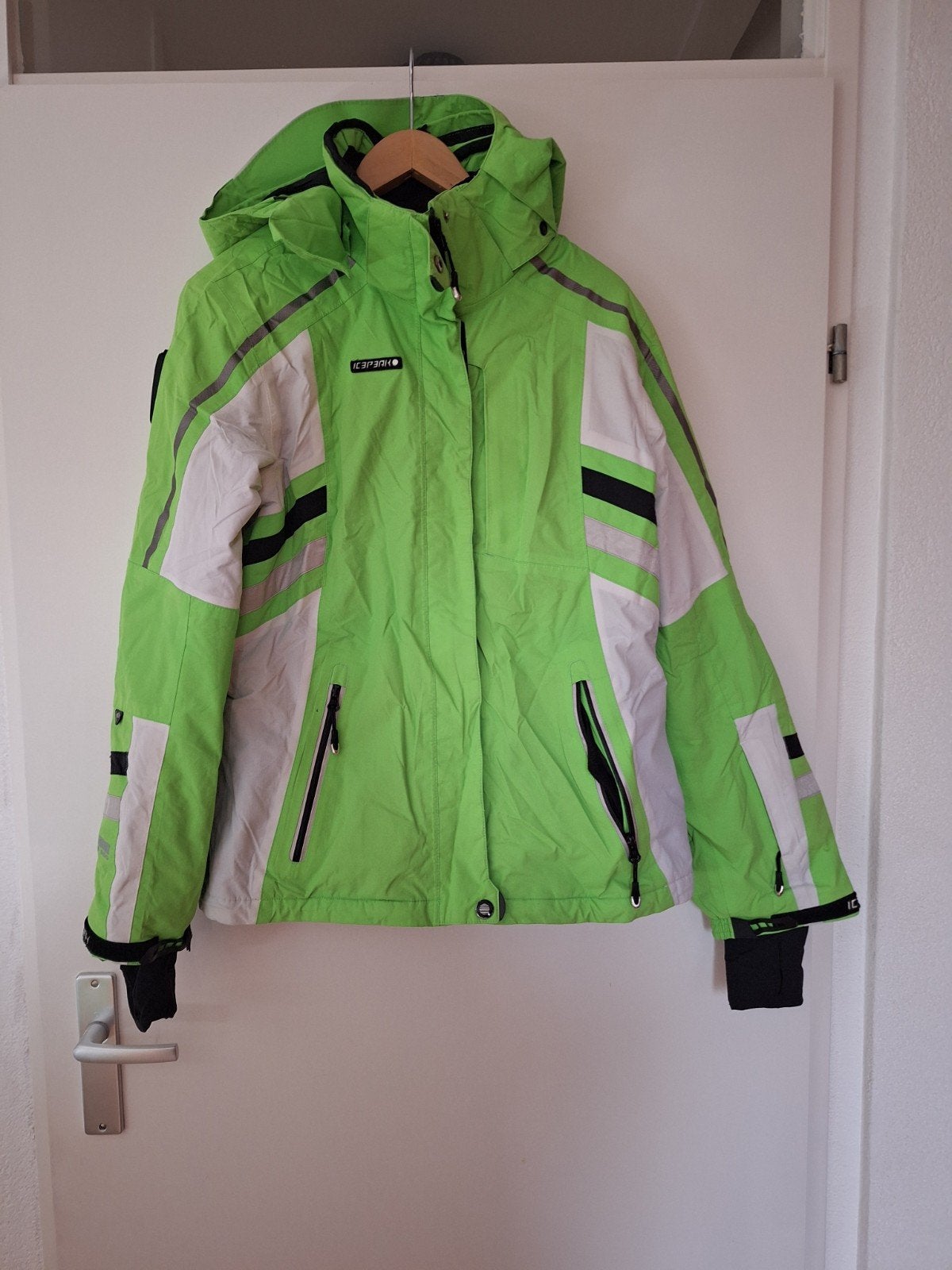 Icepeak ski-jas dames maat 42, Icepeak, Maat 42/44 (L), Ophalen of Verzenden, Zo goed als nieuw