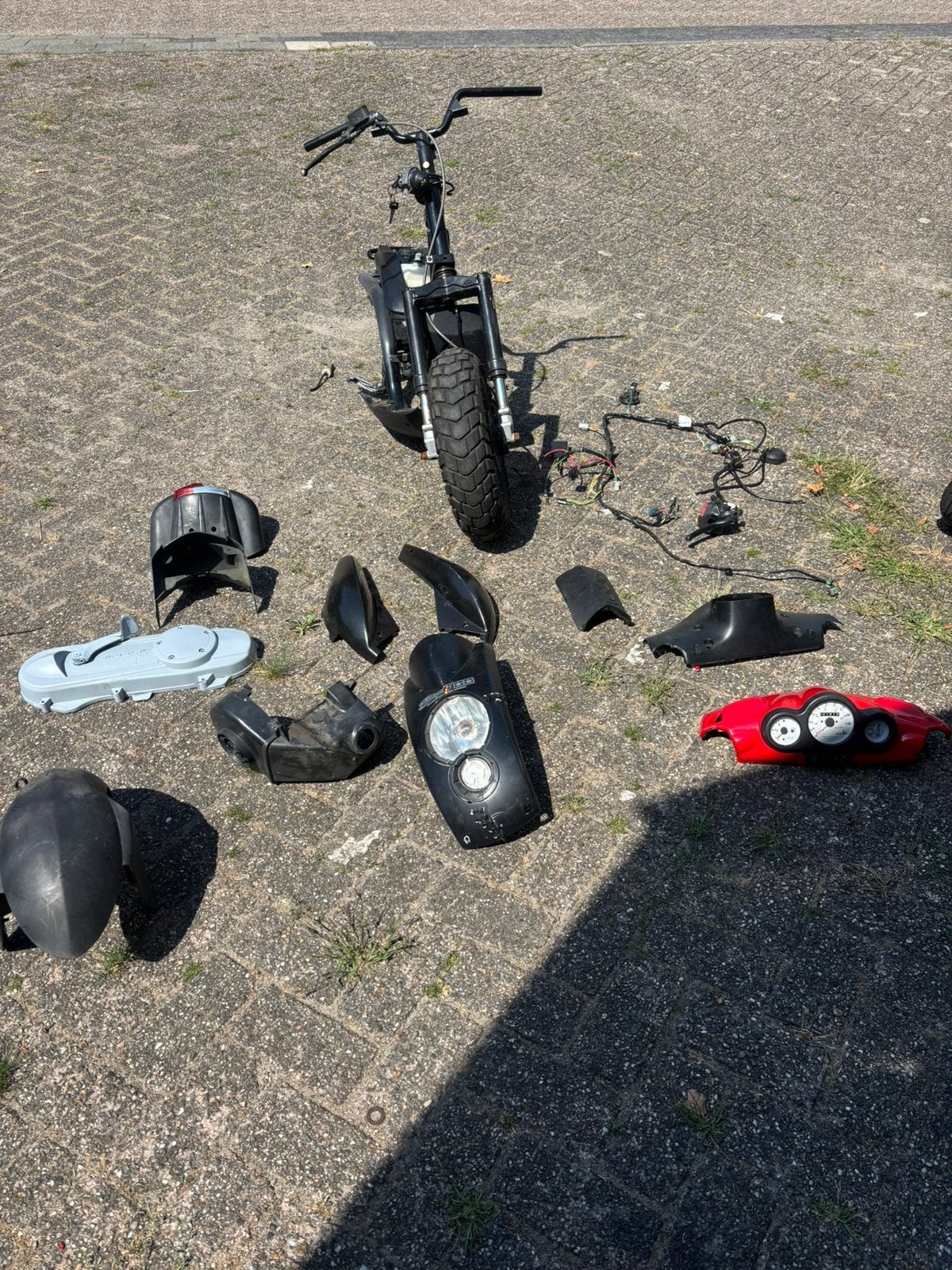 Peugeot ludix onderdelen LEES BESCHRIJVING, Ophalen, Zo goed als nieuw