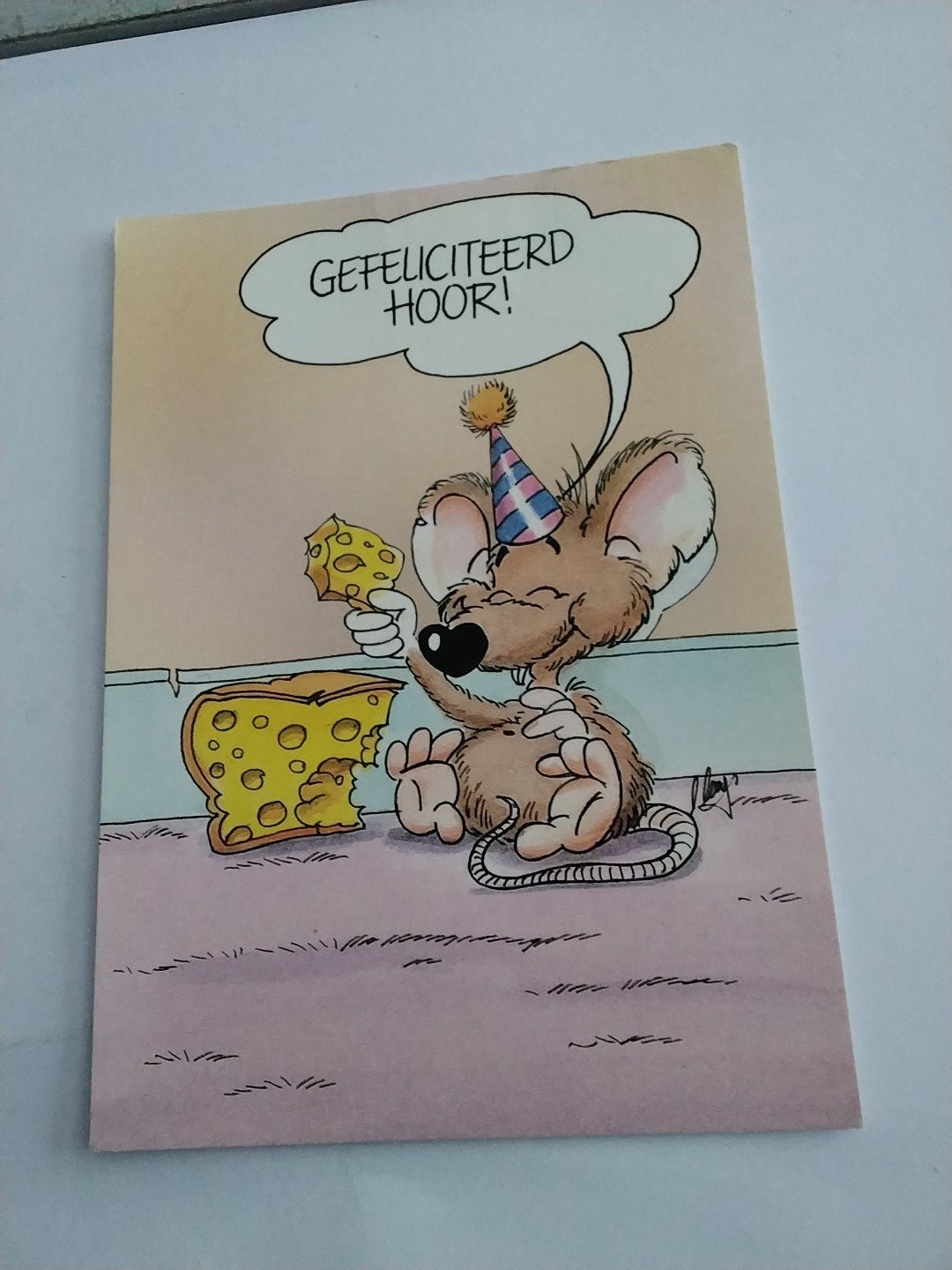 Vintage verjaardagskaart met muis en kaas - 'Gefeliciteerd!', Ophalen of Verzenden, 1980 tot heden