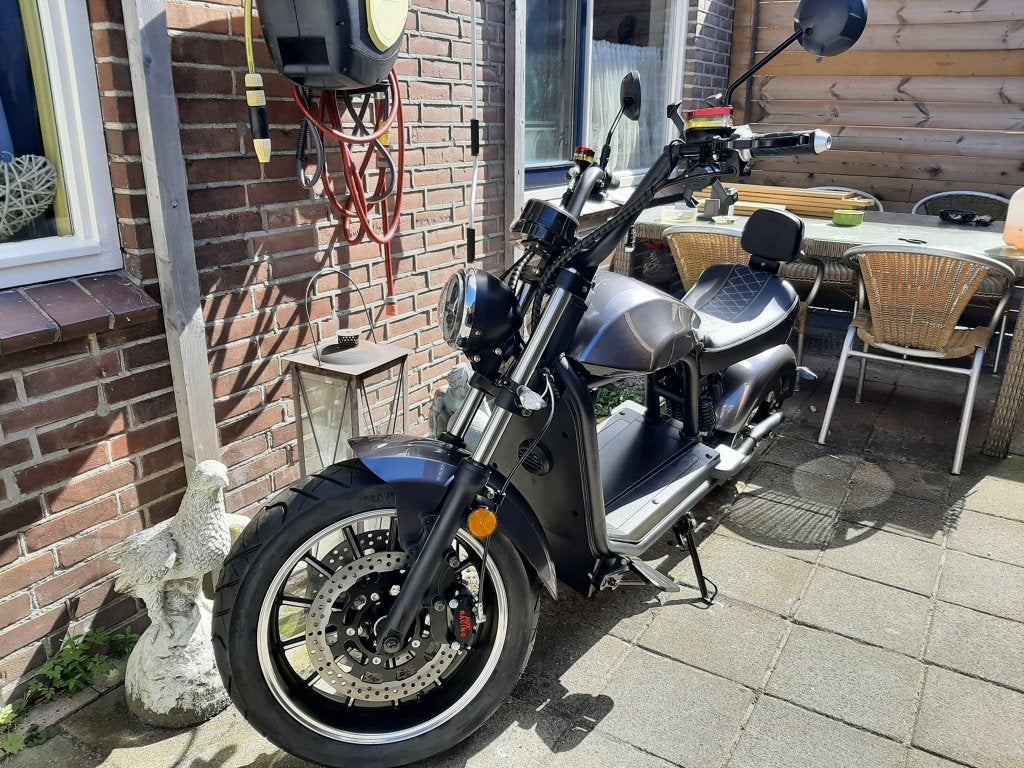 LUQI HL6.0S Elektrische Scooter - Zo goed als nieuw, Ophalen, Staal, Cruiser, Zo goed als nieuw