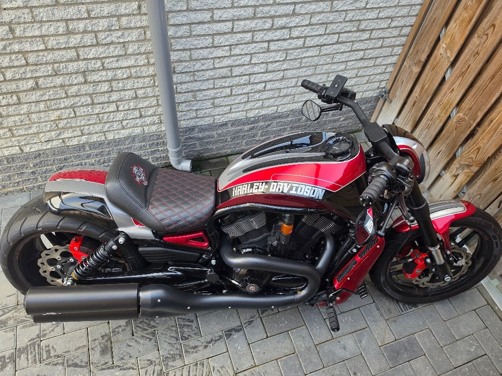 Foto 2 van dikke vette night rod special geheel custom one of a kind