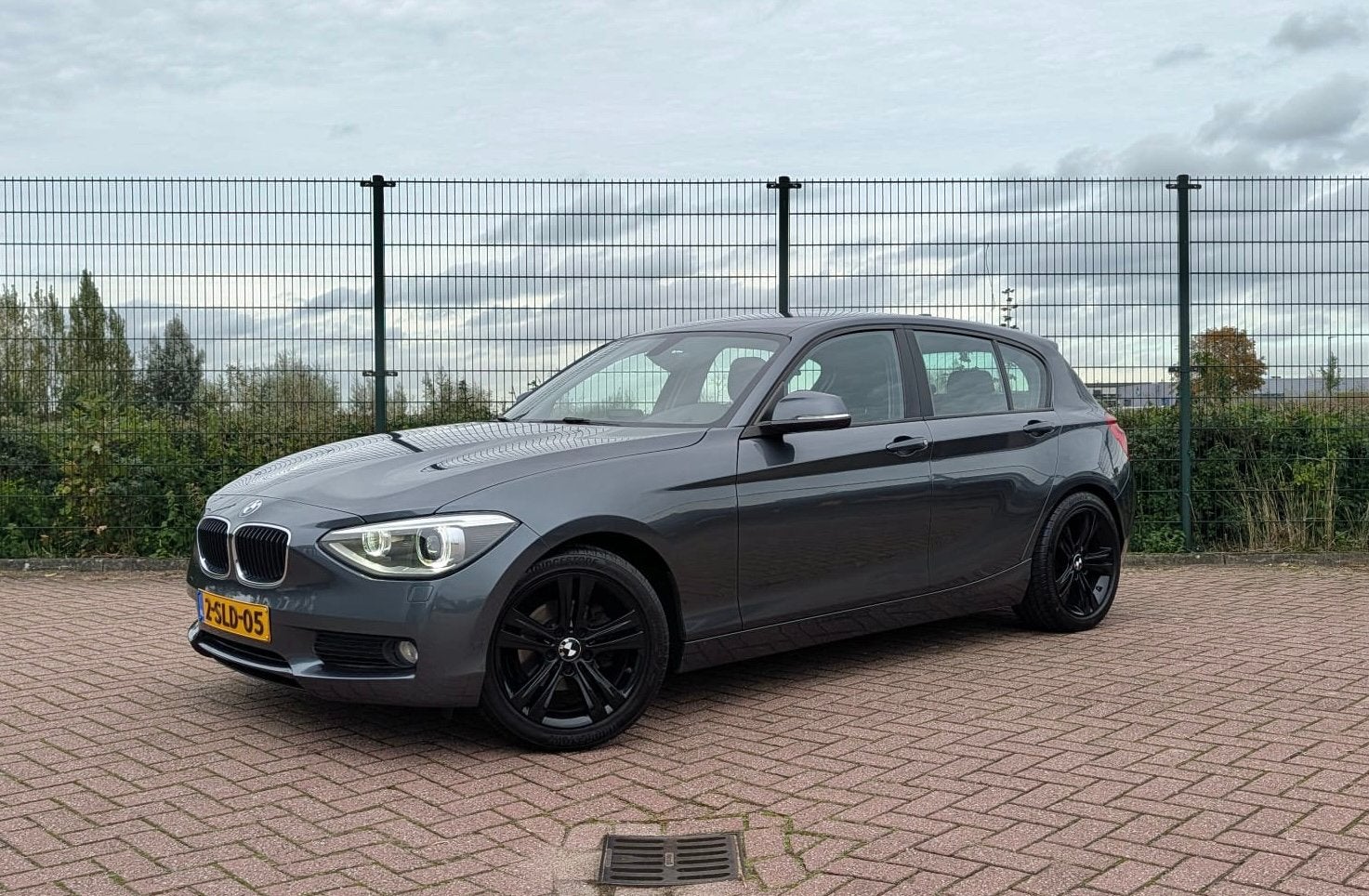 BMW 1-Serie 116i | 210PK | Carplay | Nieuwe APK | NAP, Auto's, 1-Serie, 4 cilinders, Xenon verlichting, Origineel Nederlands