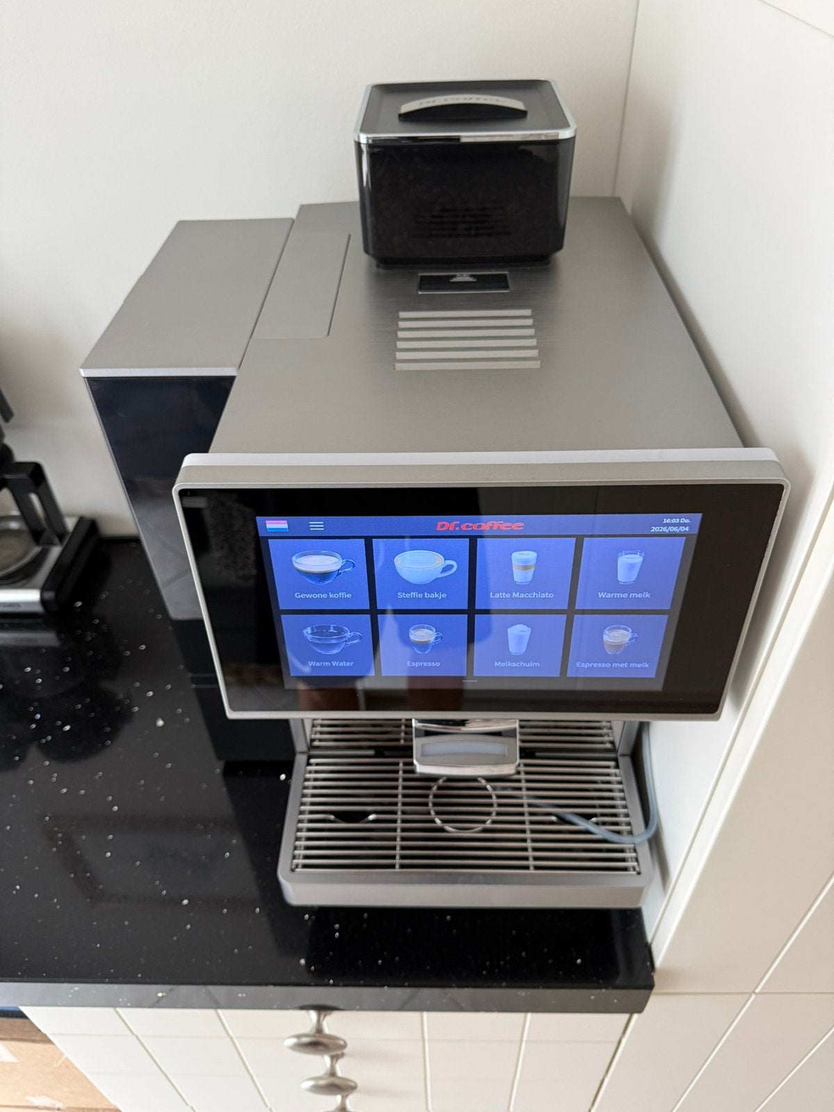 Dr coffee ( yunio ) m12 big plus koffiebonen machine zgan, Witgoed en Apparatuur, Koffiezetapparaten, Zo goed als nieuw, Koffiebonen