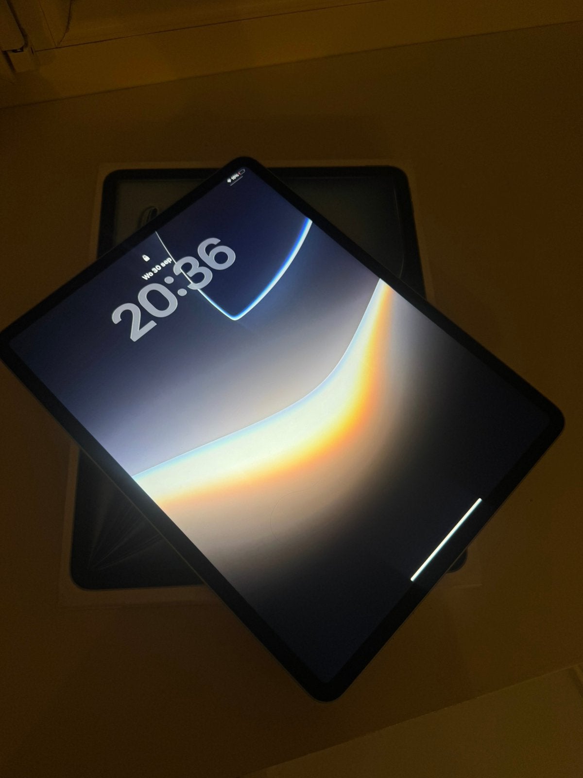 Foto 2 van Nieuwe ipad air m2 2024 - 13 inch - 512gb