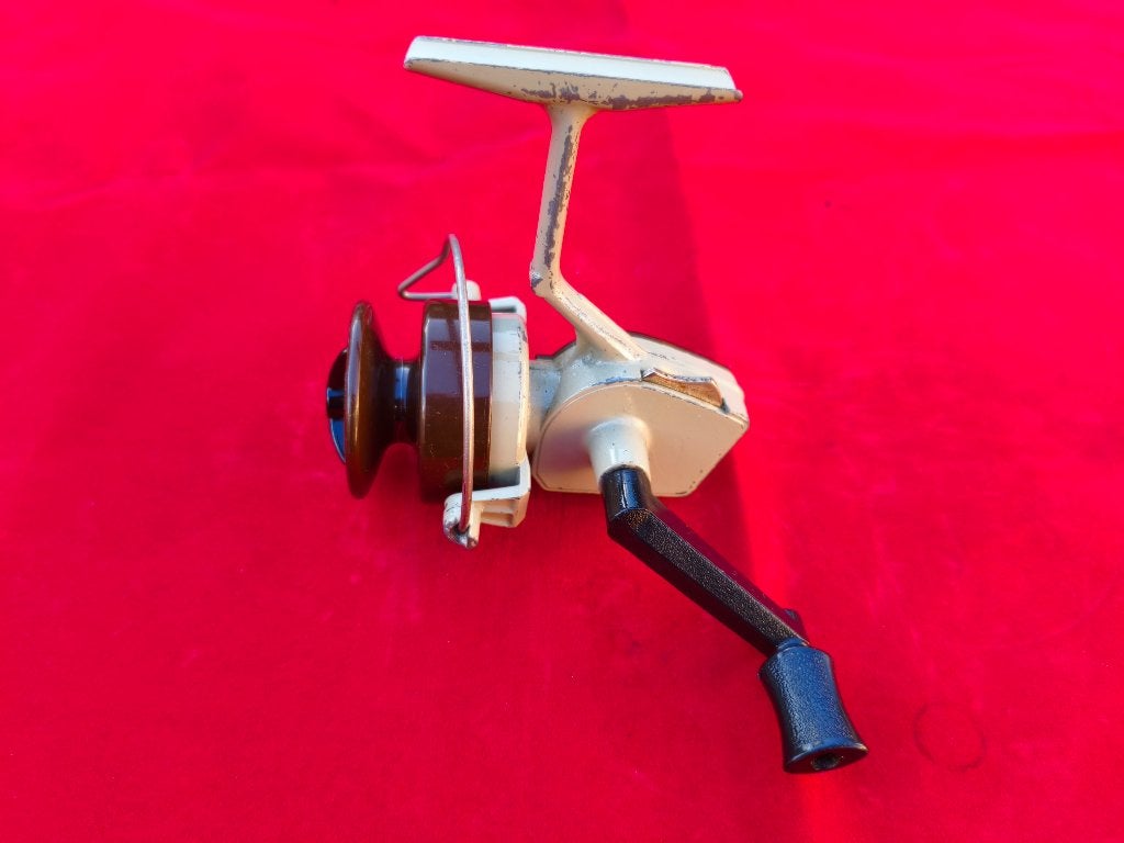 Hema Spinning Reel Molen # vintage # nostalgie # verzamel, Watersport en Boten, Hengelsport | Algemeen, Ophalen of Verzenden, Gebruikt