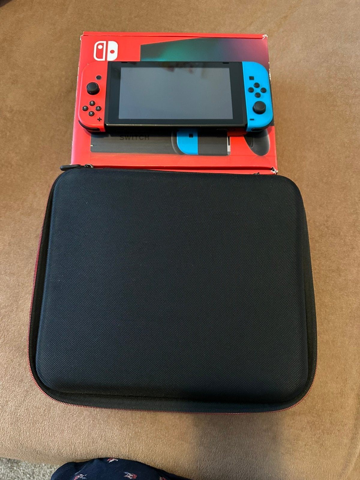Nintendo switch 1, Ophalen of Verzenden, Zo goed als nieuw, Met 2 controllers, Switch Original