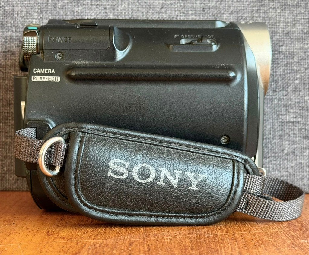 SONY DCR-HC51E MiniDV, NightShot Plus, FireWire, TOPMODEL!, Audio, Tv en Foto, Videocamera's Digitaal, Mini dv, 20x of meer, Ophalen of Verzenden