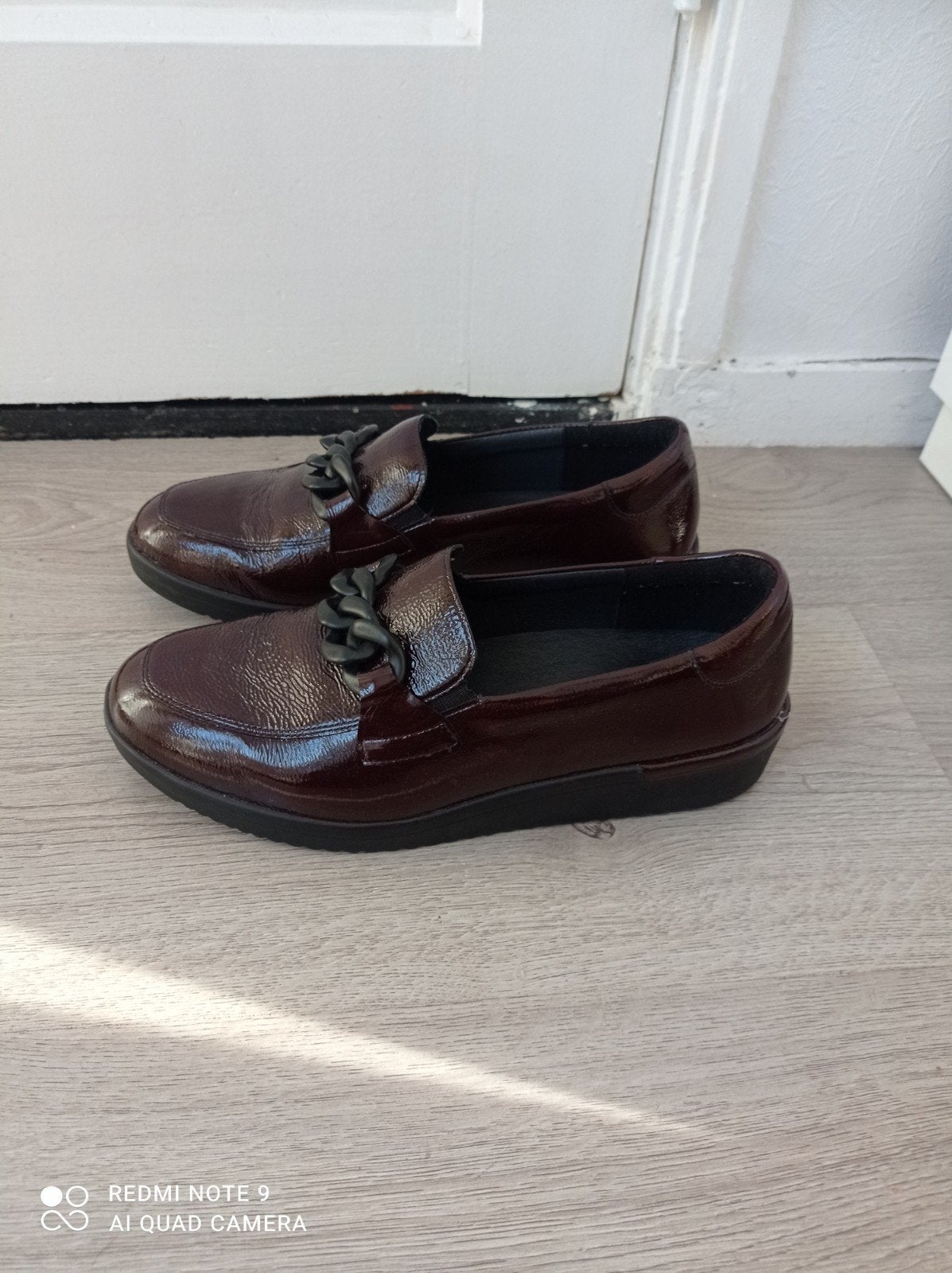 Kathy Solidus Dames schoenen maat 40, Ophalen of Verzenden, Zo goed als nieuw, Rood, Sneakers of Gympen