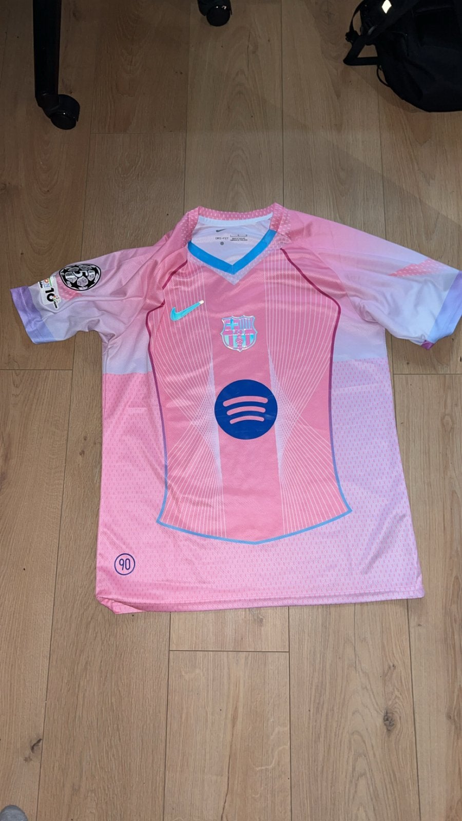 FC Barcelona Lamine Yamal 10  Maat  L valt kleiner aan, Maat 52/54 (L), Nieuw, Ophalen of Verzenden, Roze
