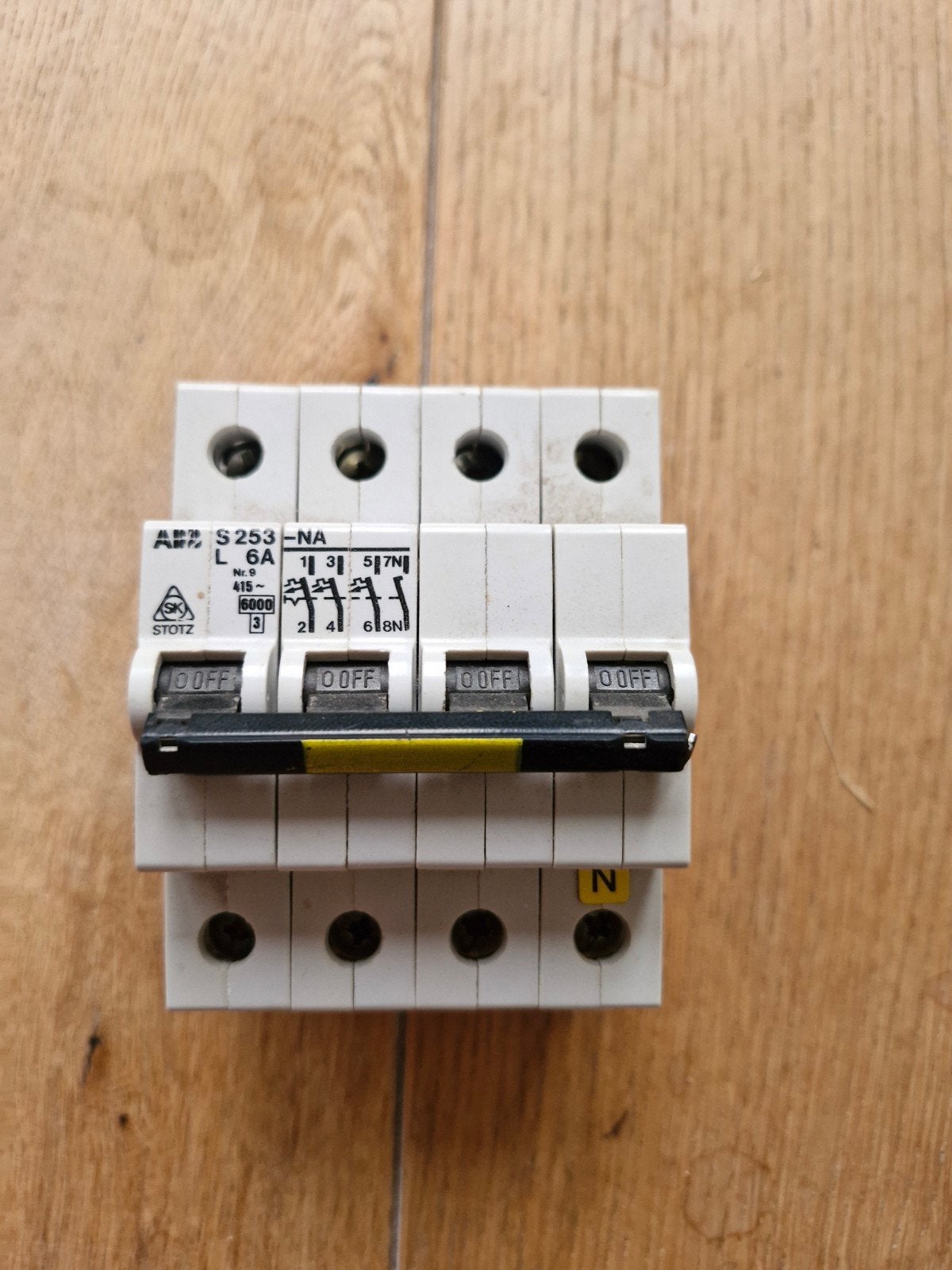 ABB S253 installatieautomaat 4P 3 fase 6A, Ophalen of Verzenden