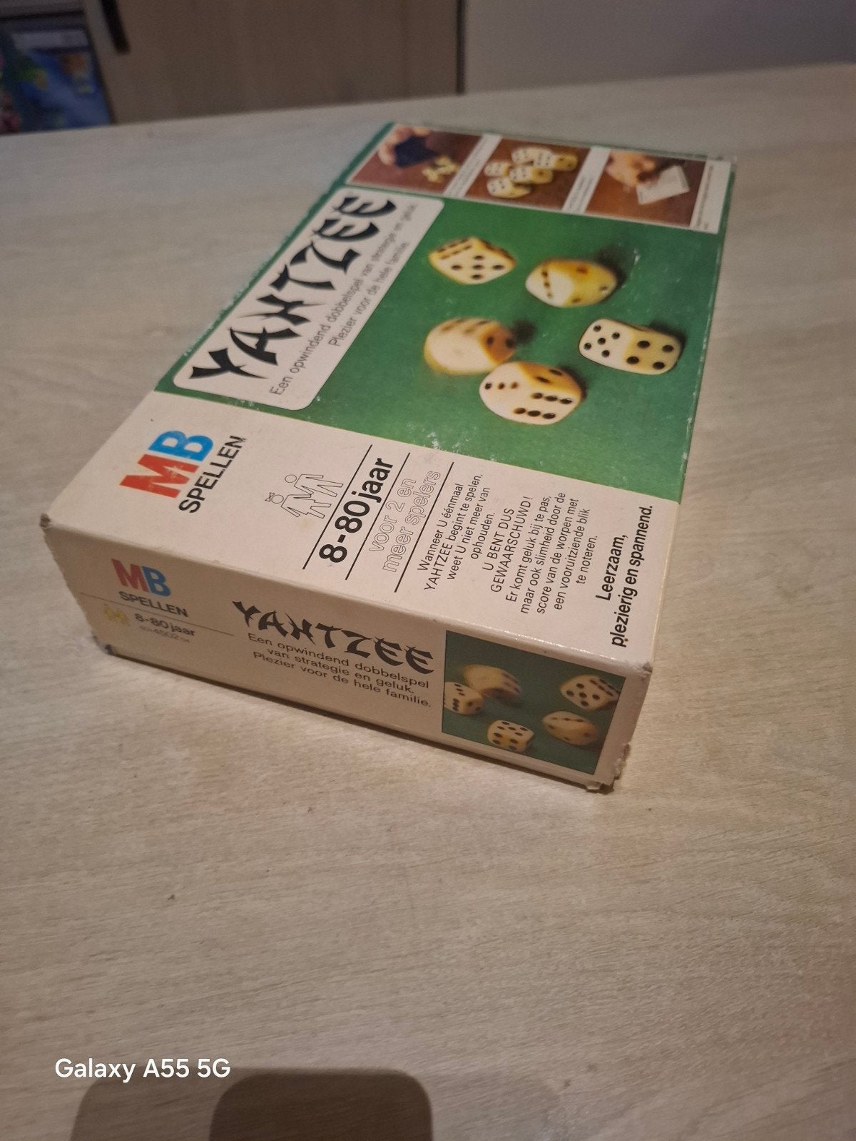 Vintage Yahtzee dobbelspel van MB Spellen, Postbus 162 5140 AD Waalwijk Holland, Vijf spelers of meer, Omnium B.V., Gebruikt