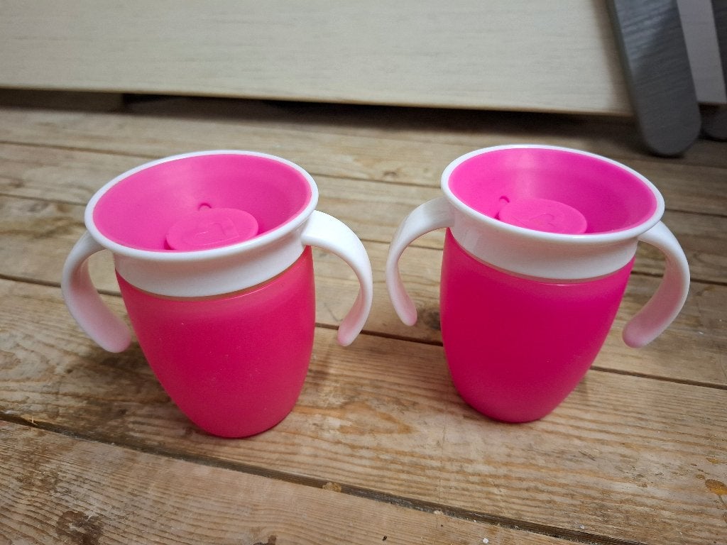2 roze munchkin bekers, Ophalen of Verzenden, Nieuw