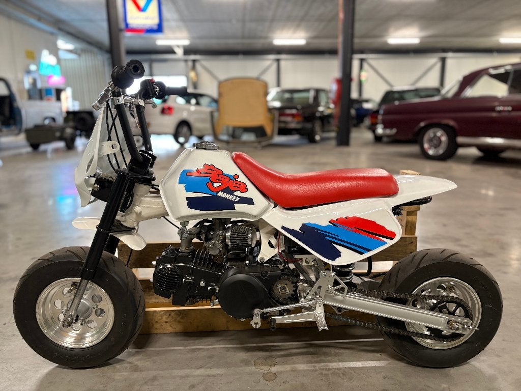 Honda Z50 Monkey BAJA replica 140cc / 26mm Mikuni / Uniek!, Zo goed als nieuw, Post, Email, 4 versnellingen