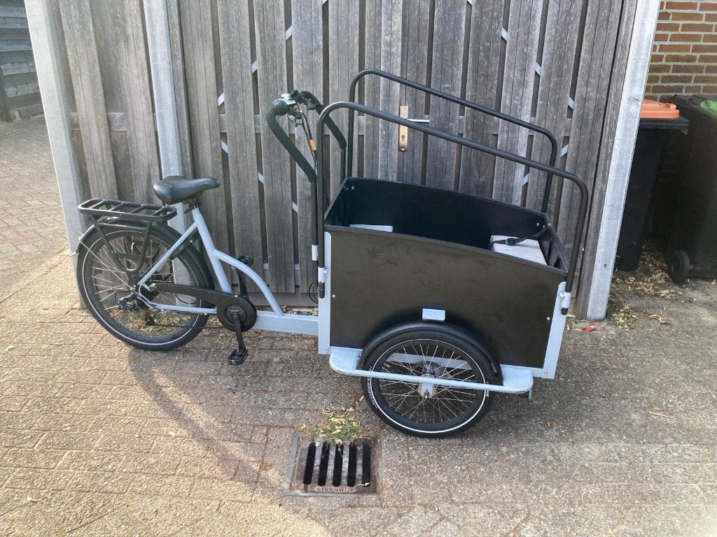 Bakfiets terra, Fietsen en Brommers, Fietsen | Bakfietsen, Gebruikt, 4 kinderen of meer, Elektrisch, Ophalen