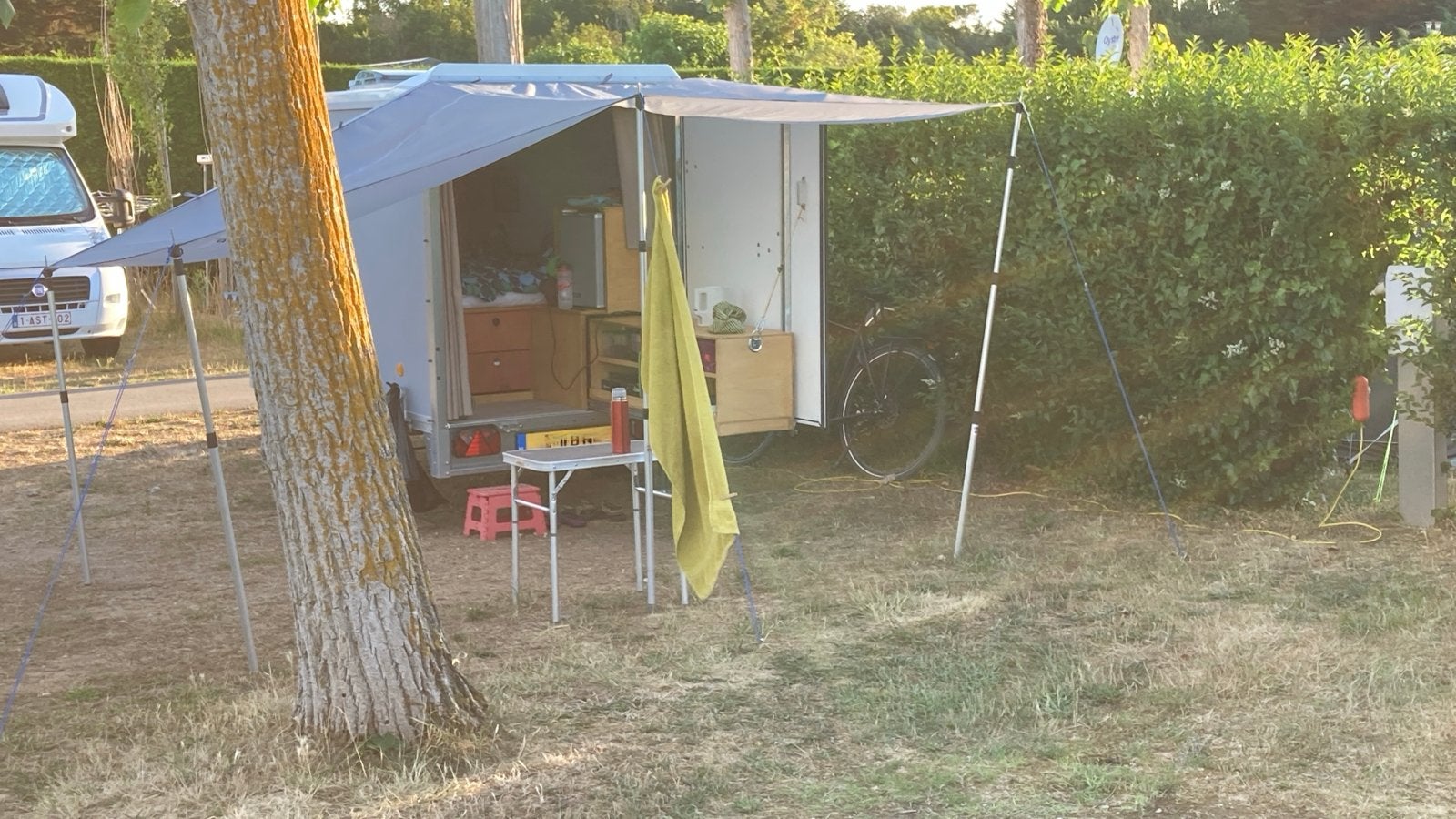 Een schuifluifel zonder de tentstokken, Ophalen, Gebruikt
