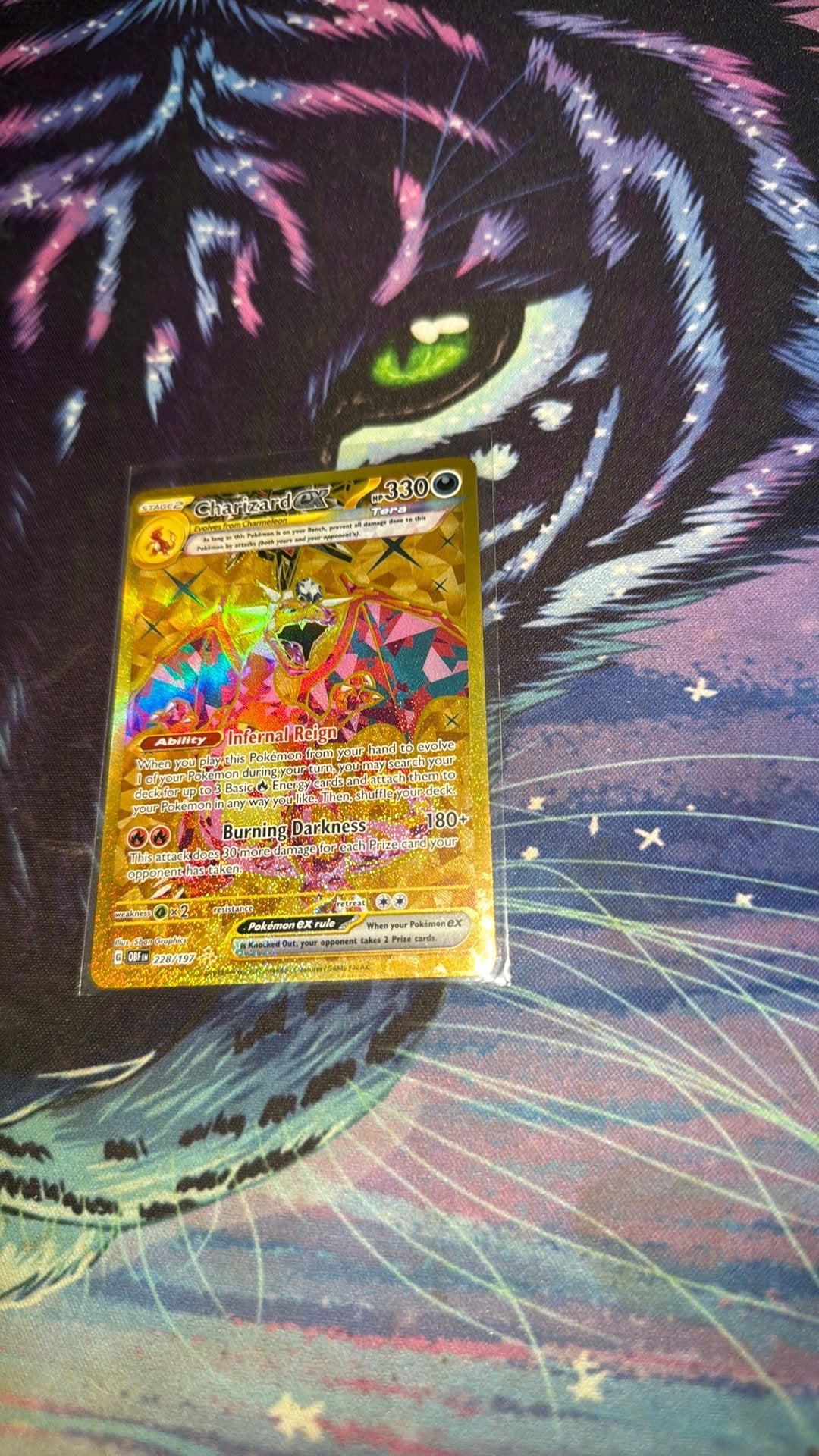 Charizard ex 228/197 gold, Hobby en Vrije tijd, Verzamelkaartspellen | Pokémon, Ophalen of Verzenden, Zo goed als nieuw