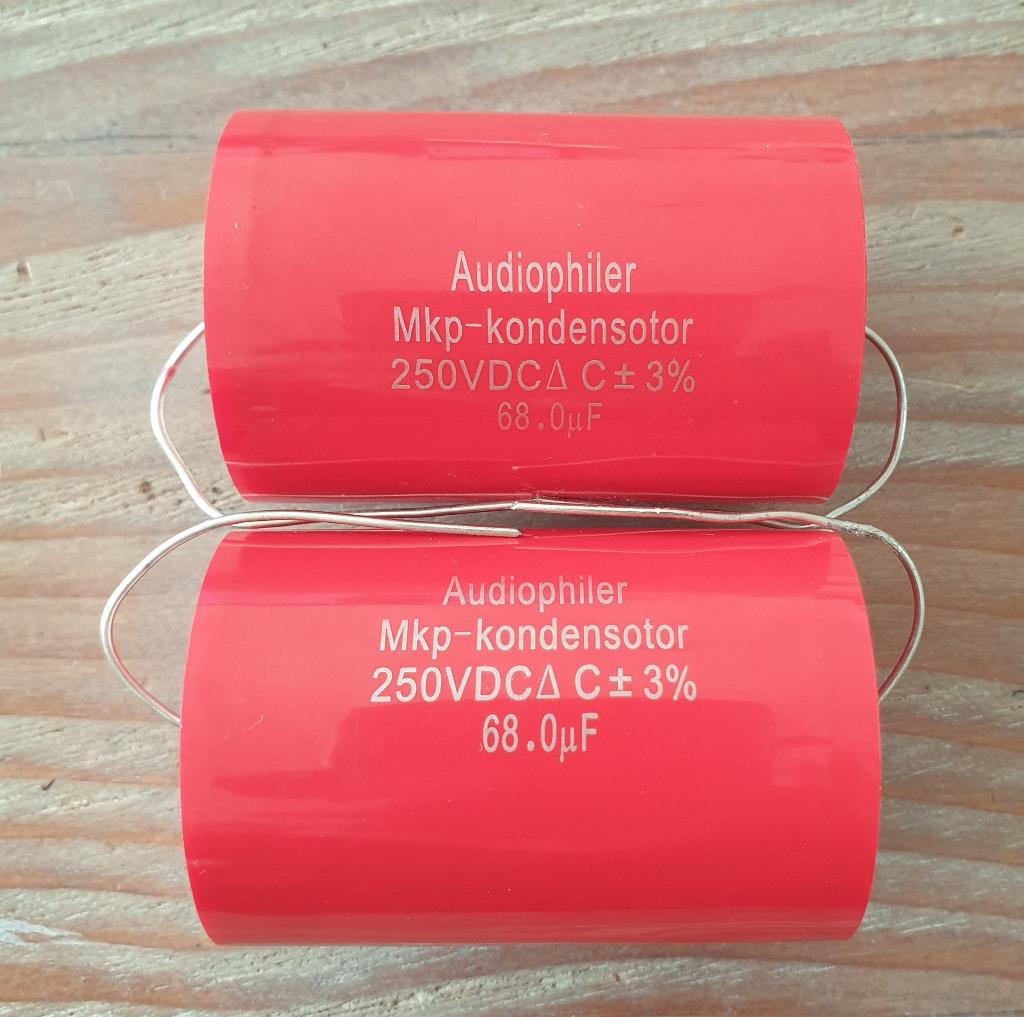 Nieuw Matched pair 68 Uf condensatoren, Overige merken, Nieuw, Ophalen of Verzenden, 120 watt of meer