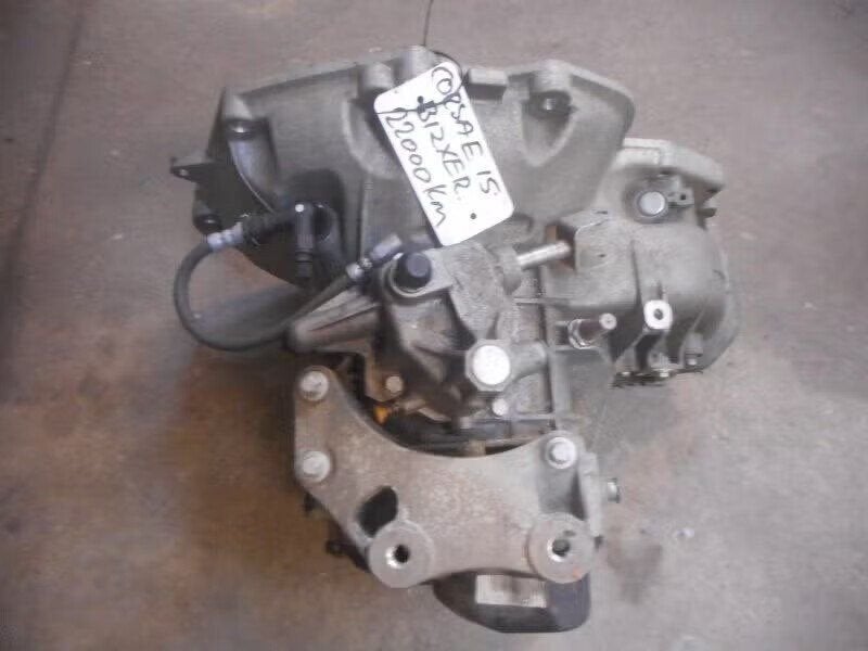 VERSNELLINGSBAK SCHAKEL Opel Corsa E (s-394), Bahnhofsplatz 65423 Rüsselsheim am Main, DE, Gebruikt, Opel, Opel Automobile GmbH