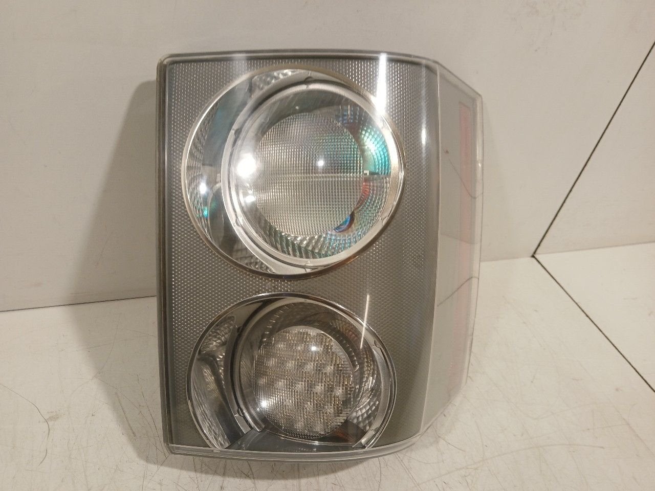 Achterlicht links buiten Land Rover Range Rover, Auto-onderdelen, Verlichting, Onderdelen@venauto.nl, Van der Ven Autorecycling B.V.