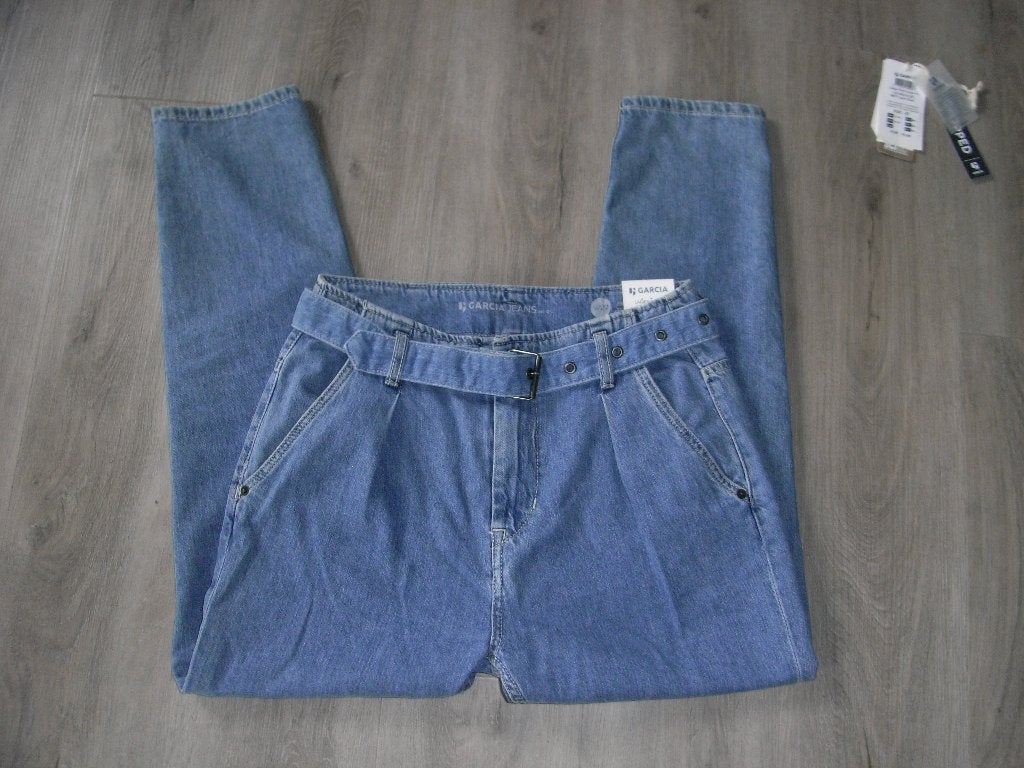 GARCIA jeans loose fit , high waist mt 34 valt 36, NIEUW!, Kleding | Dames, Spijkerbroeken en Jeans, Blauw, Nieuw, Ophalen of Verzenden