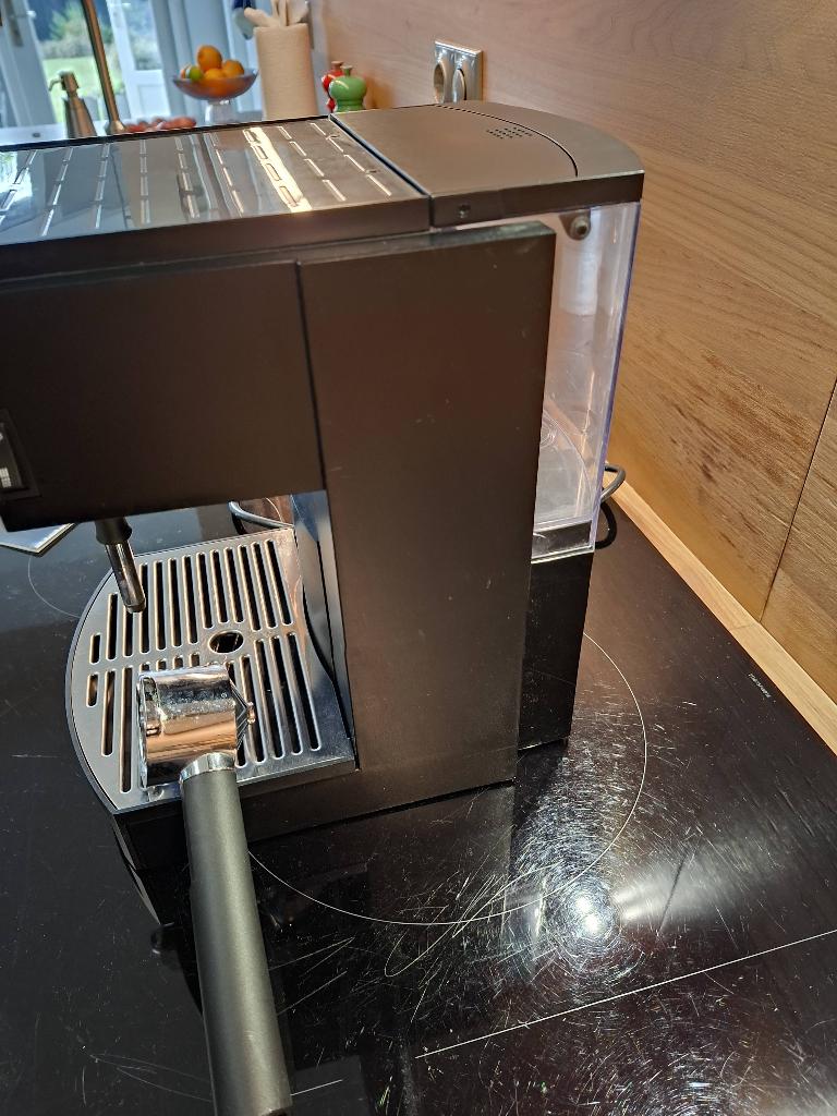 Nespresso magimix, Ophalen of Verzenden, Gebruikt, Elektrisch
